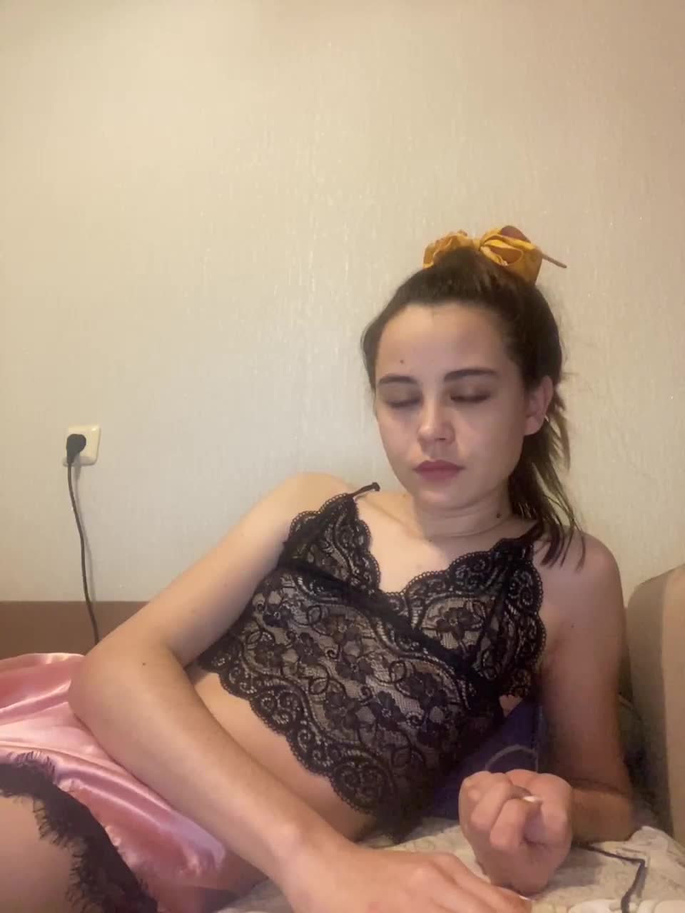 View or download file angelalina3 on 2023-01-08 from bongacams