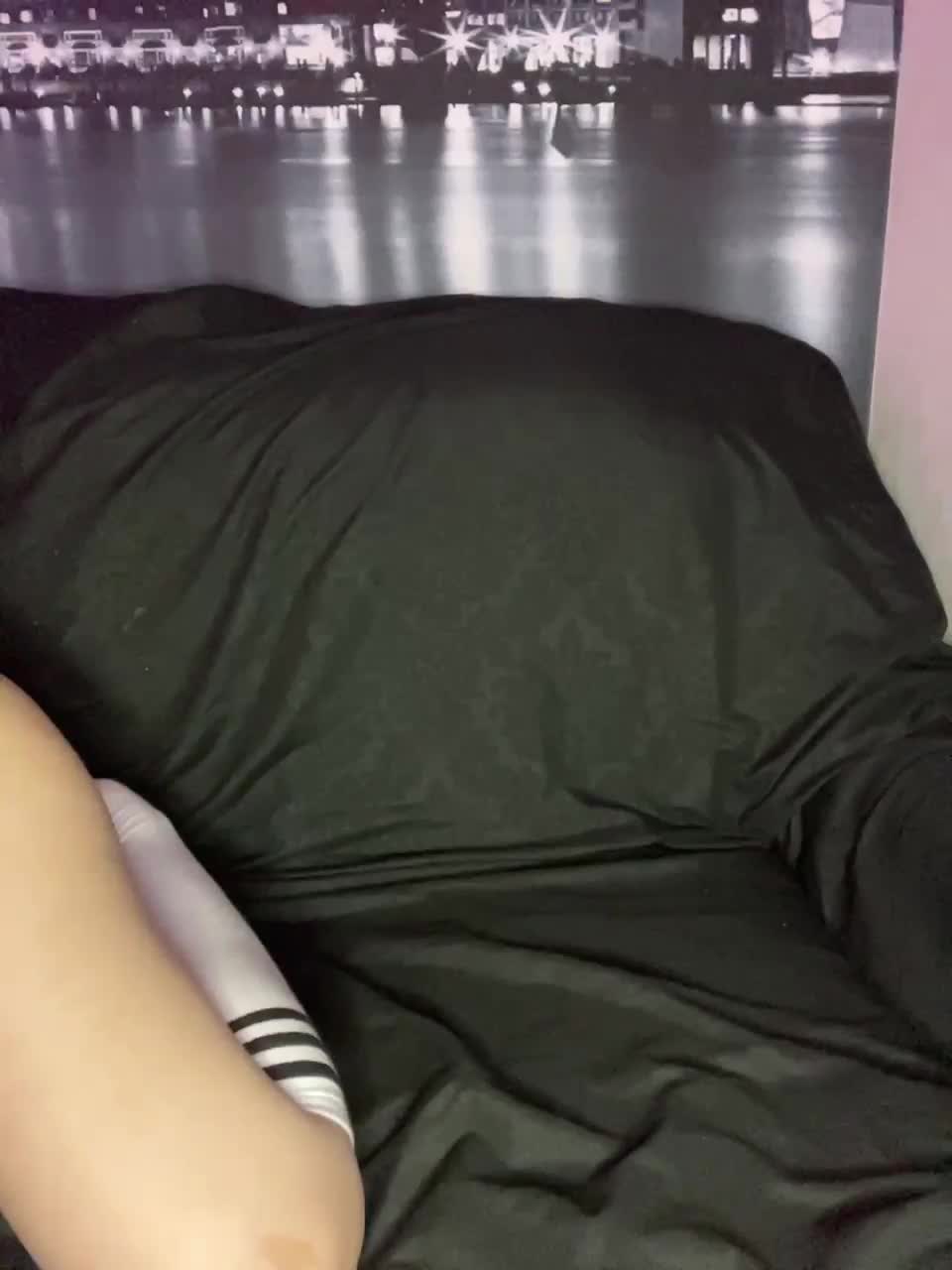 View or download file baby6boy9 on 2023-01-08 from bongacams