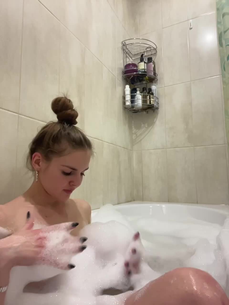 View or download file marilynford on 2023-01-08 from bongacams