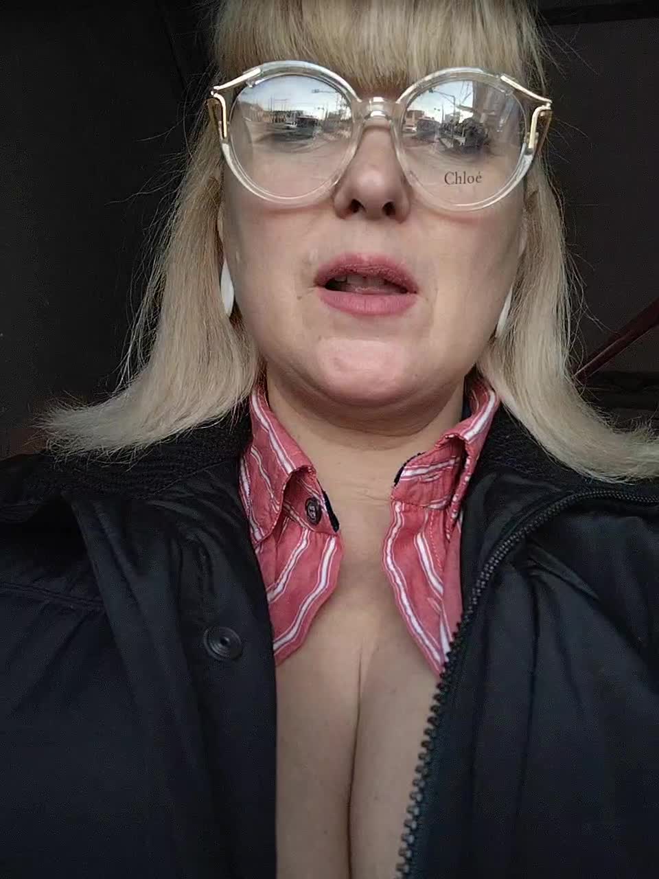 View or download file janna37 on 2023-01-10 from bongacams