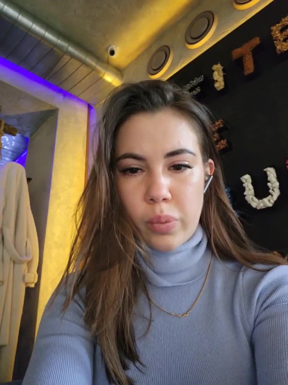 View or download file moinik on 2023-01-10 from bongacams