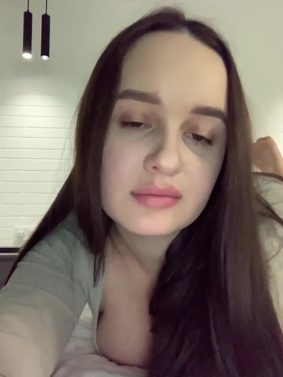 View or download file originalhooli on 2023-01-10 from bongacams