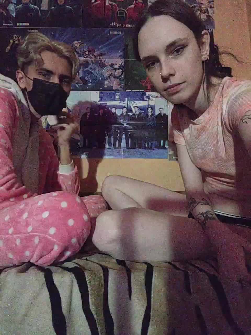 View or download file osextwins on 2023-01-11 from bongacams