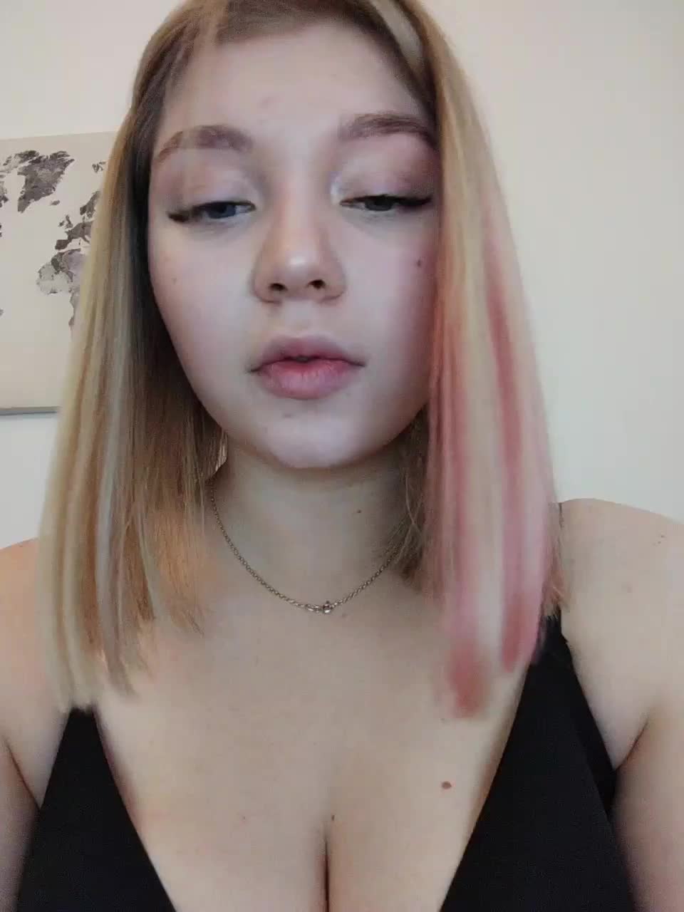 View or download file isabellast on 2023-01-12 from bongacams