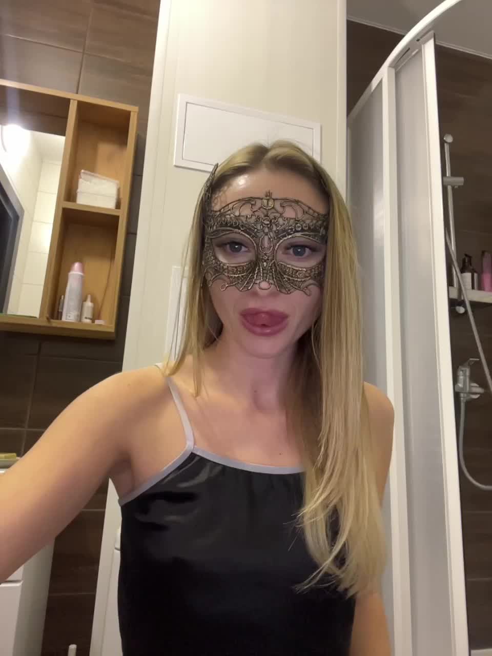 View or download file lady_dee on 2023-01-12 from bongacams