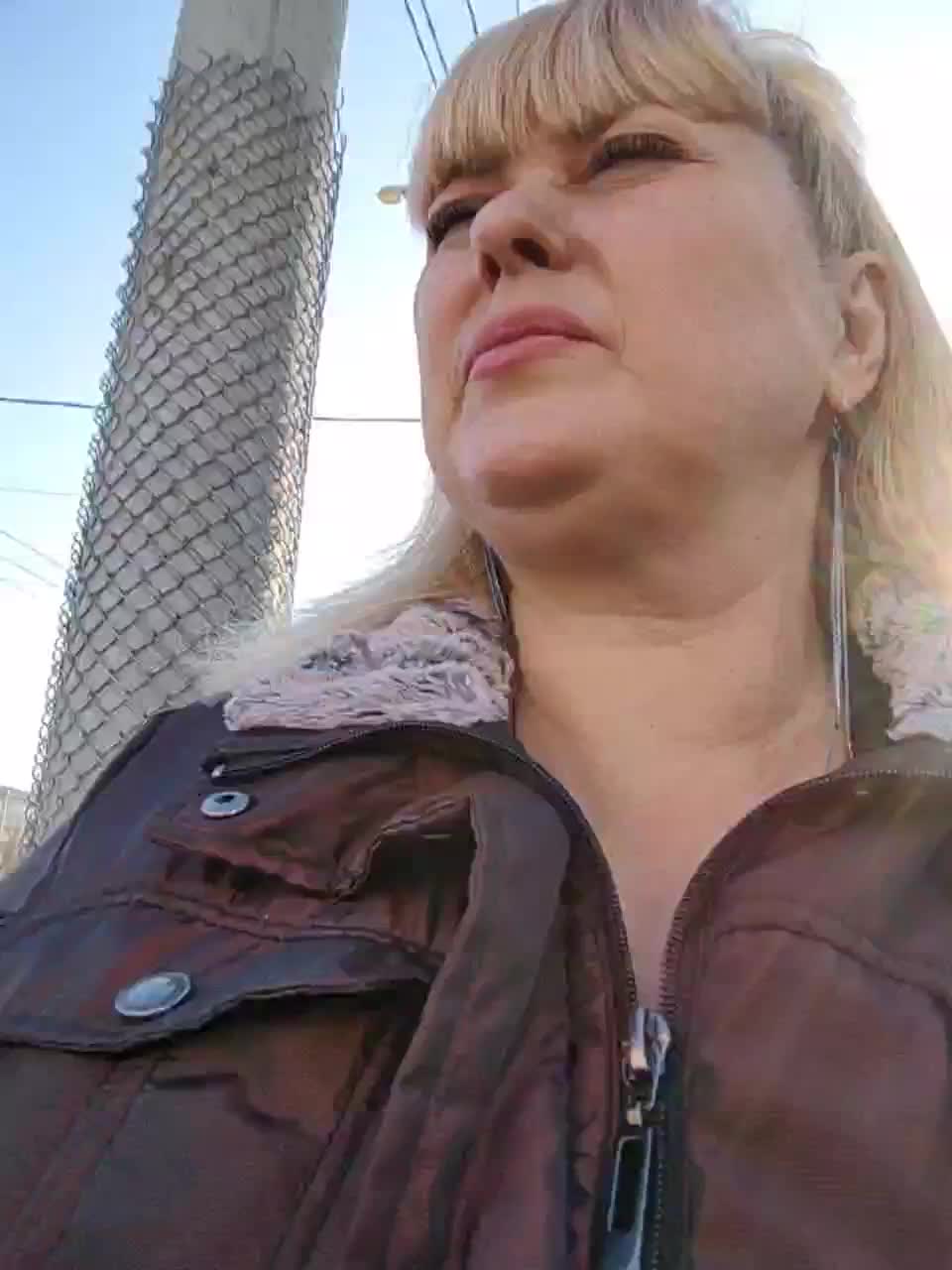 View or download file janna37 on 2023-01-14 from bongacams