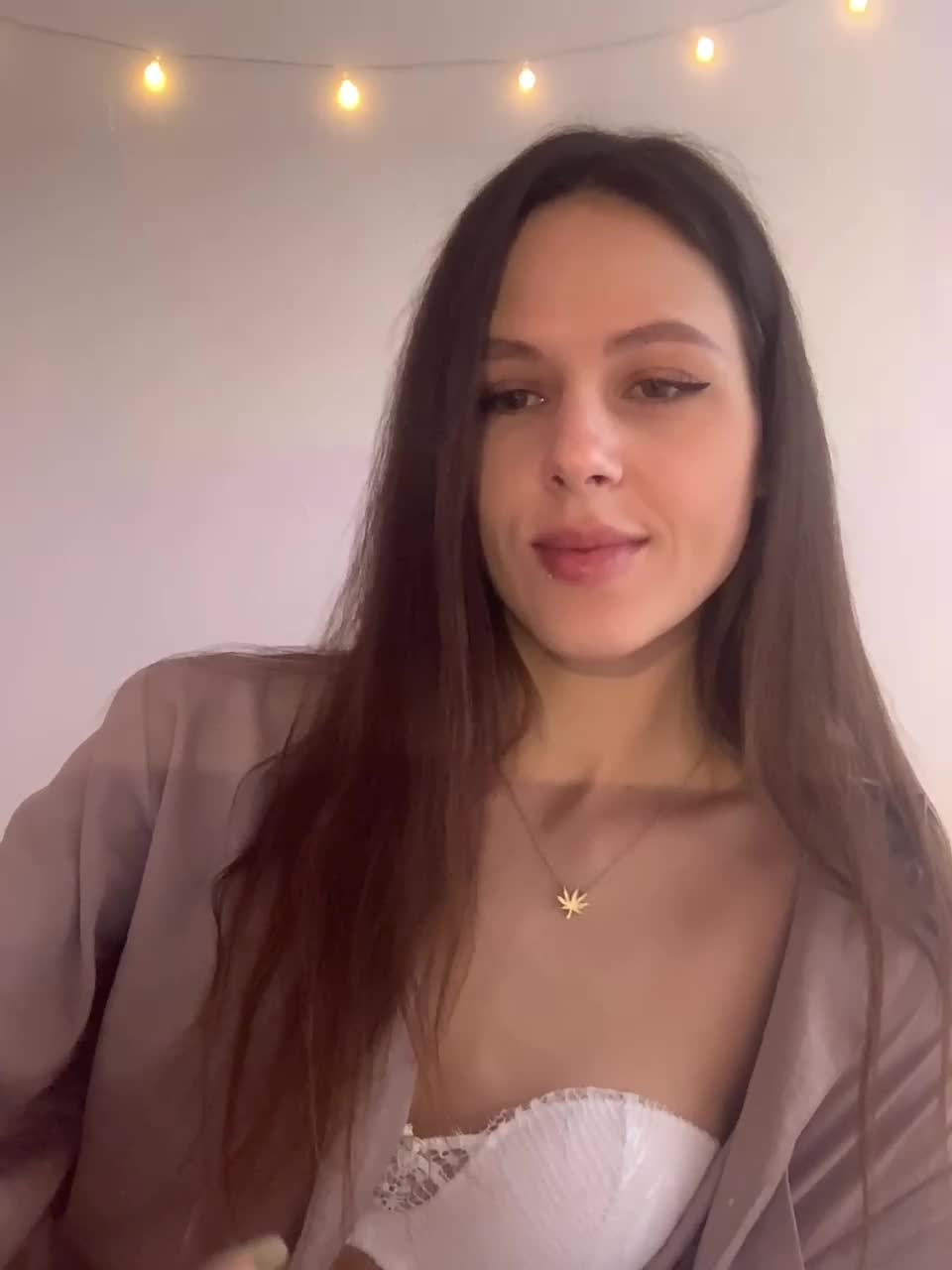 View or download file shawty420 on 2023-01-14 from bongacams