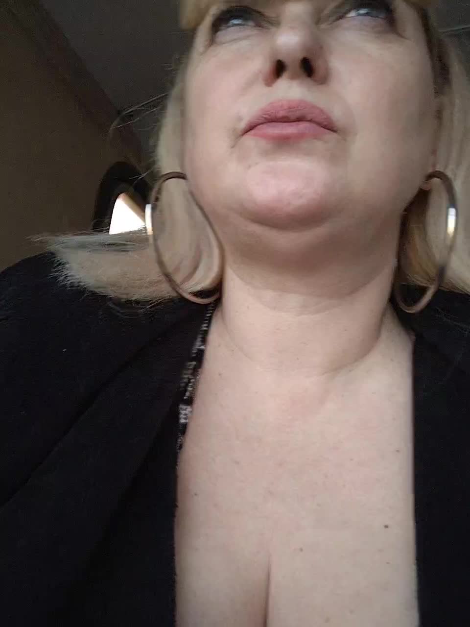 View or download file janna37 on 2023-01-15 from bongacams