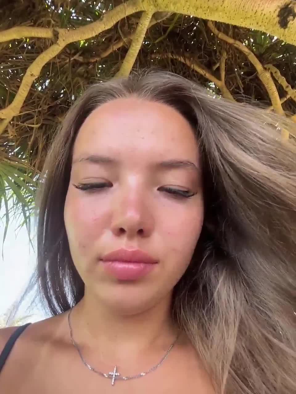 View or download file 7miia7 on 2023-01-16 from bongacams