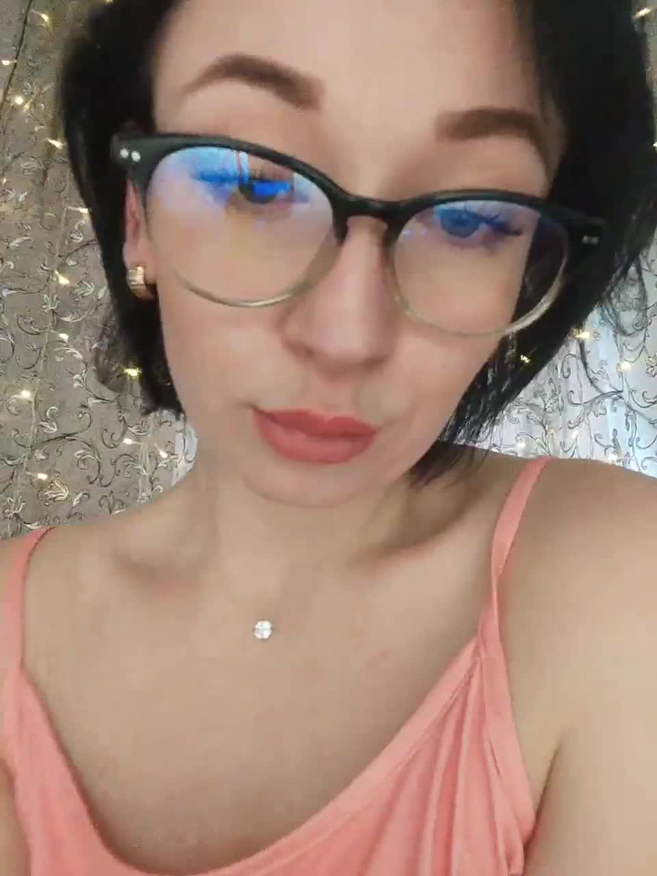 View or download file aureliyxxx on 2023-01-16 from bongacams