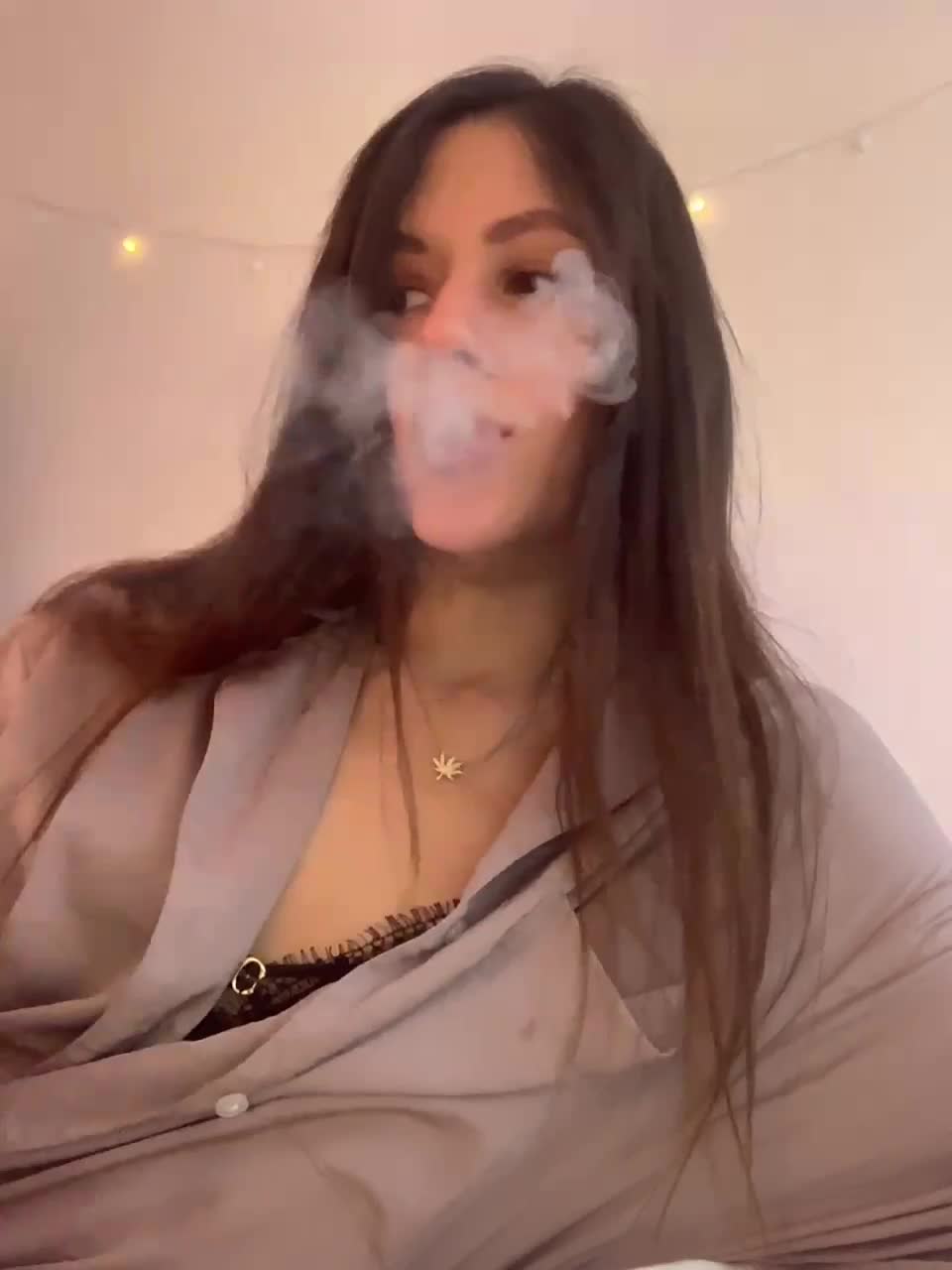 View or download file shawty420 on 2023-01-16 from bongacams