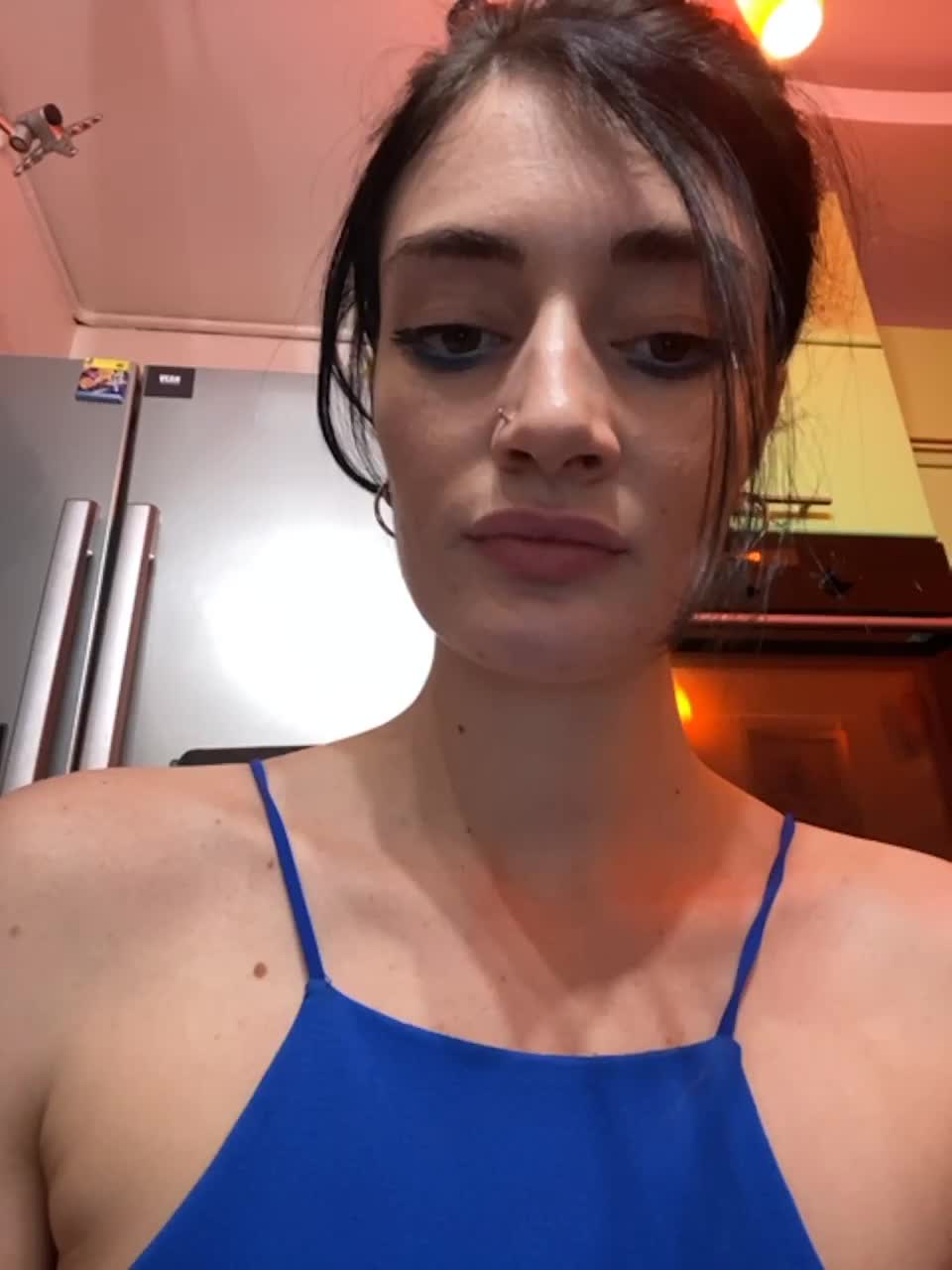 View or download file snakequeen on 2023-01-16 from bongacams