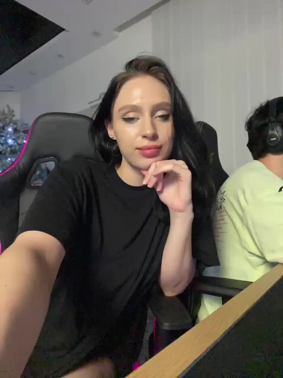 View or download file partynextnext on 2023-01-18 from bongacams