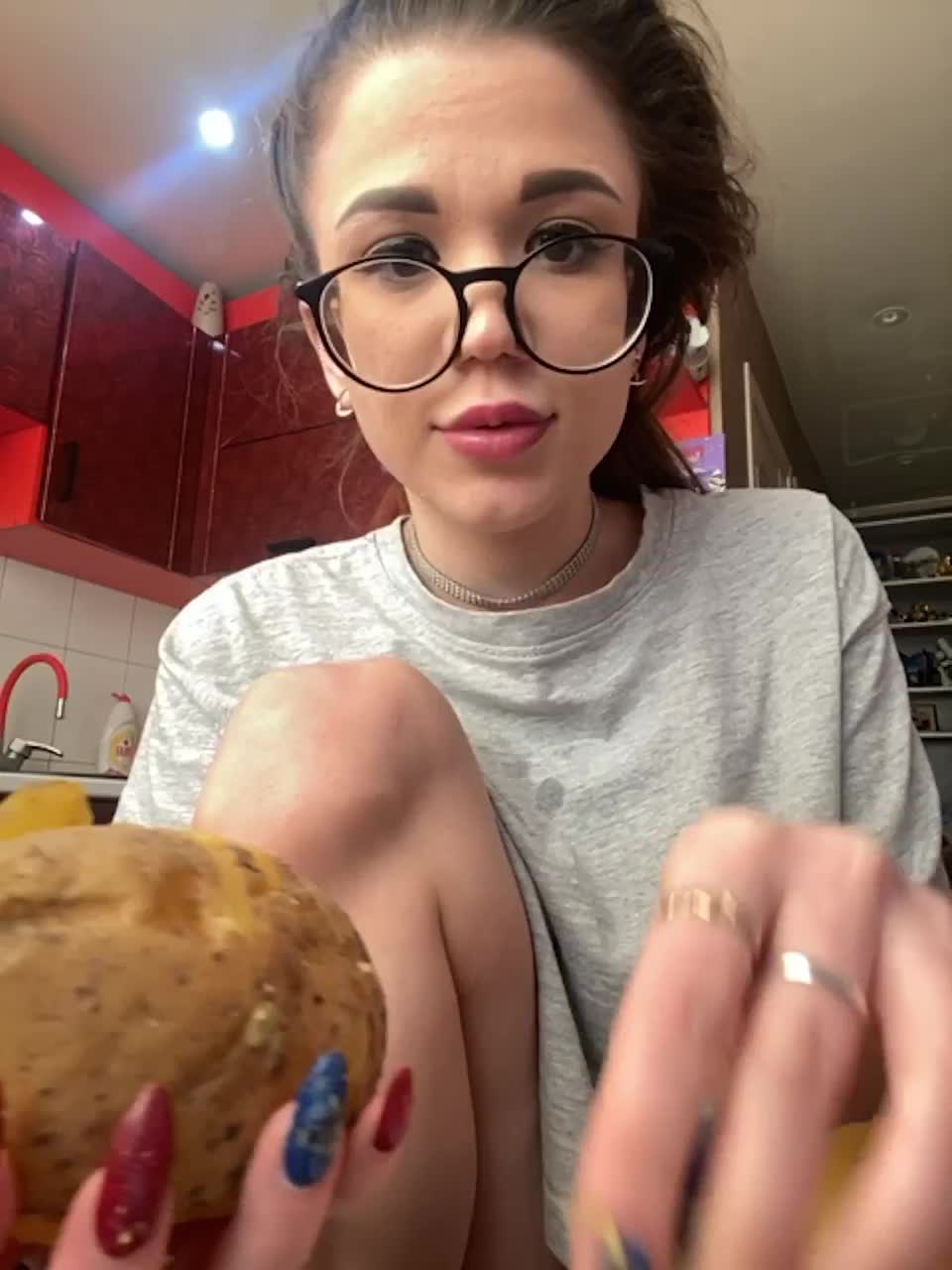 View or download file flipflapfap on 2023-01-19 from bongacams