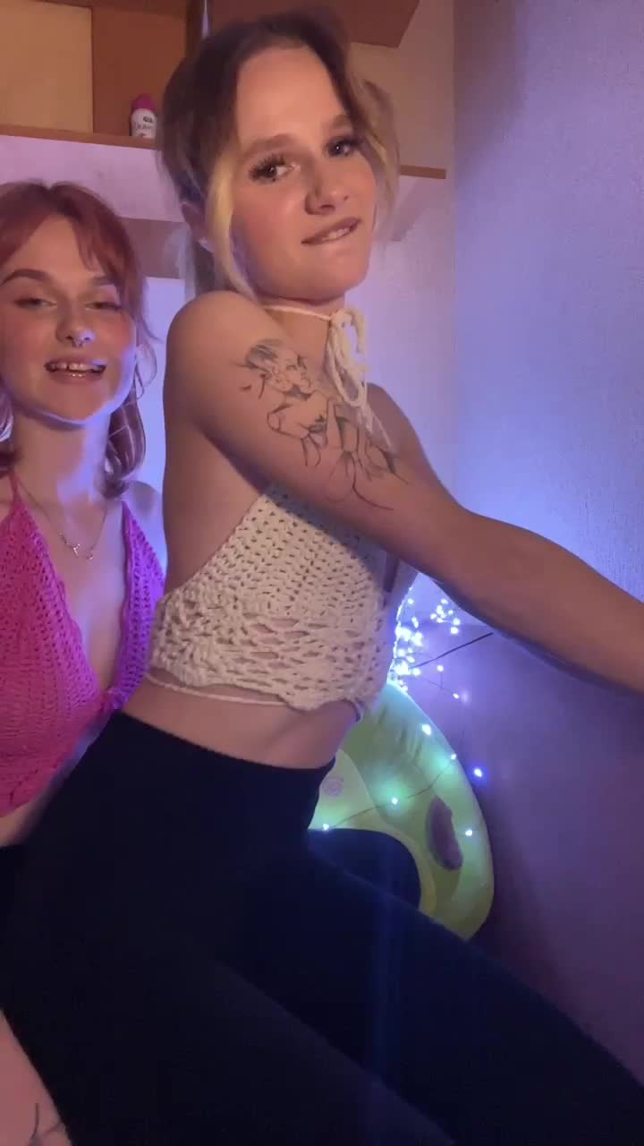 View or download file kotiki69mur on 2023-01-19 from bongacams