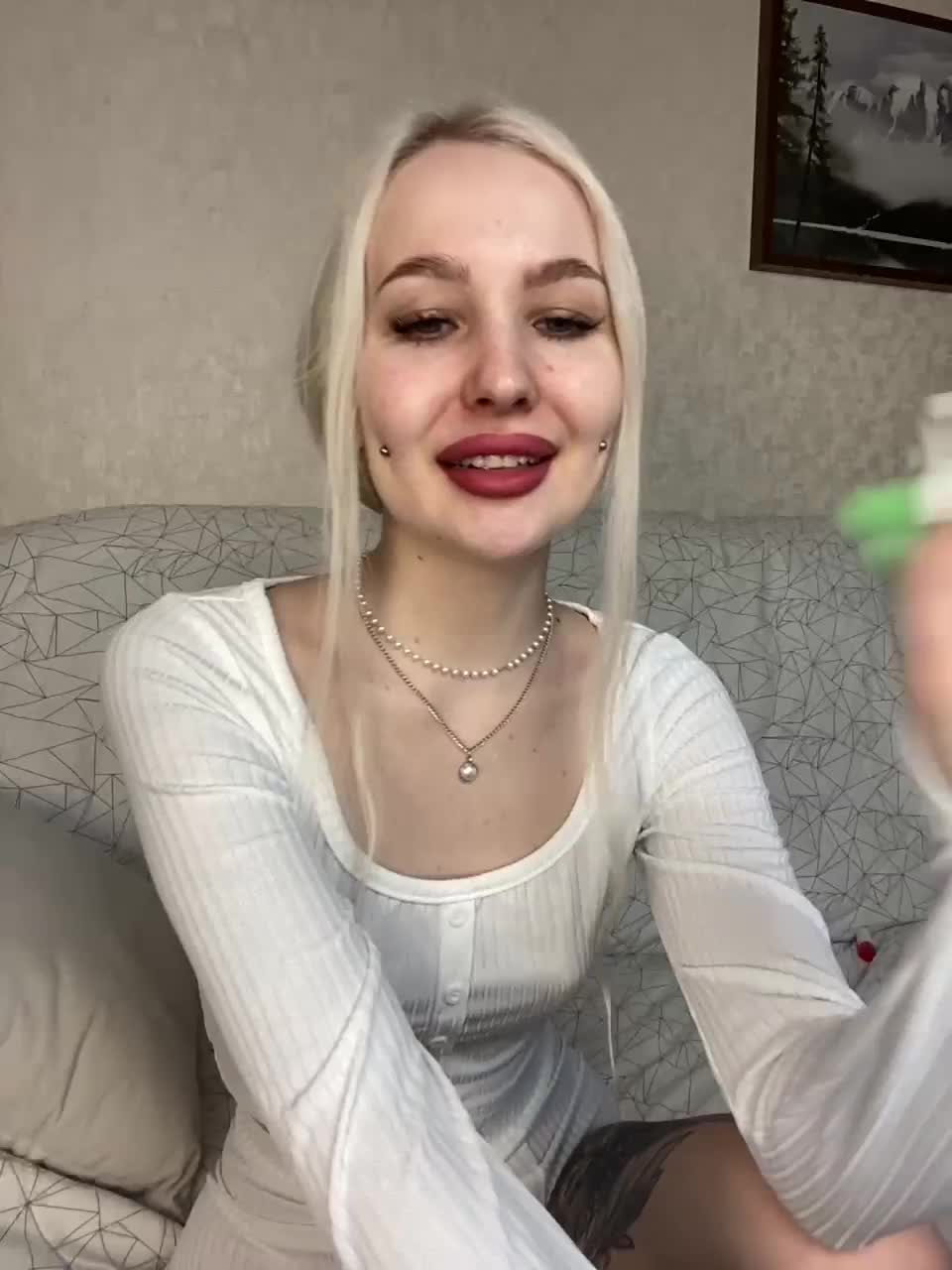 View or download file dark_willow on 2023-01-20 from bongacams