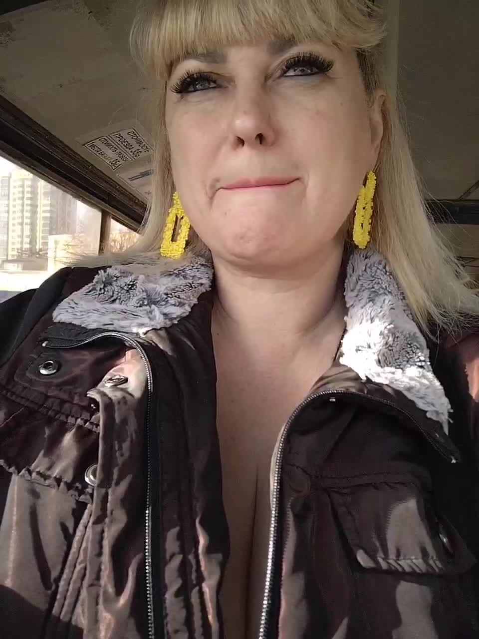 View or download file janna37 on 2023-01-20 from bongacams