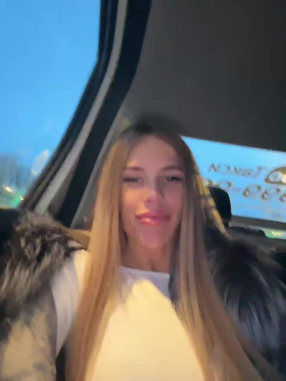 View or download file blondinochkaa on 2023-01-21 from bongacams