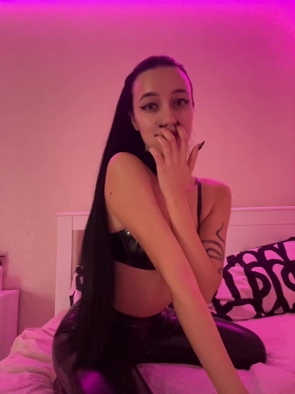 View or download file __sativa__ on 2023-01-22 from bongacams