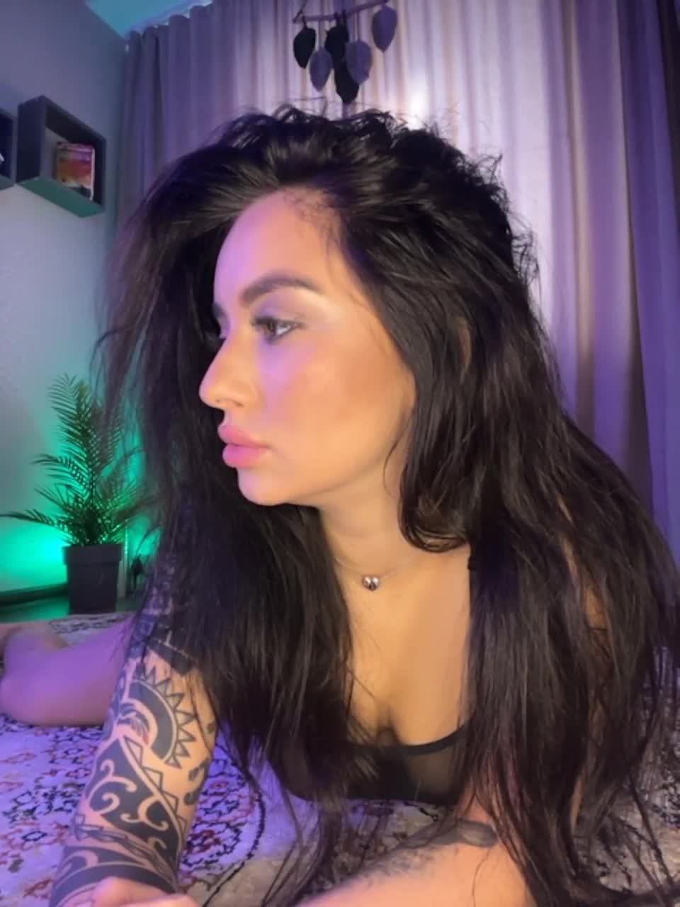 View or download file _bombshell_ on 2023-01-22 from bongacams