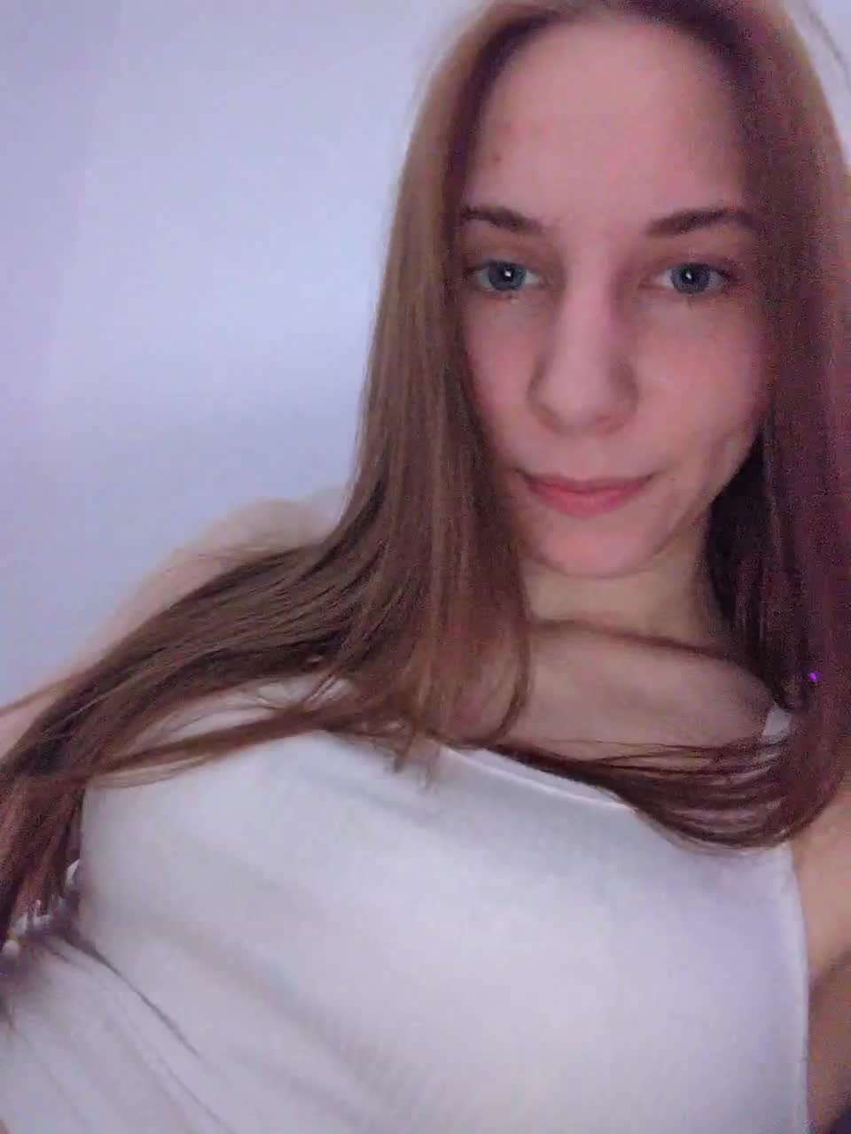 View or download file emilyev4ns on 2023-01-22 from bongacams