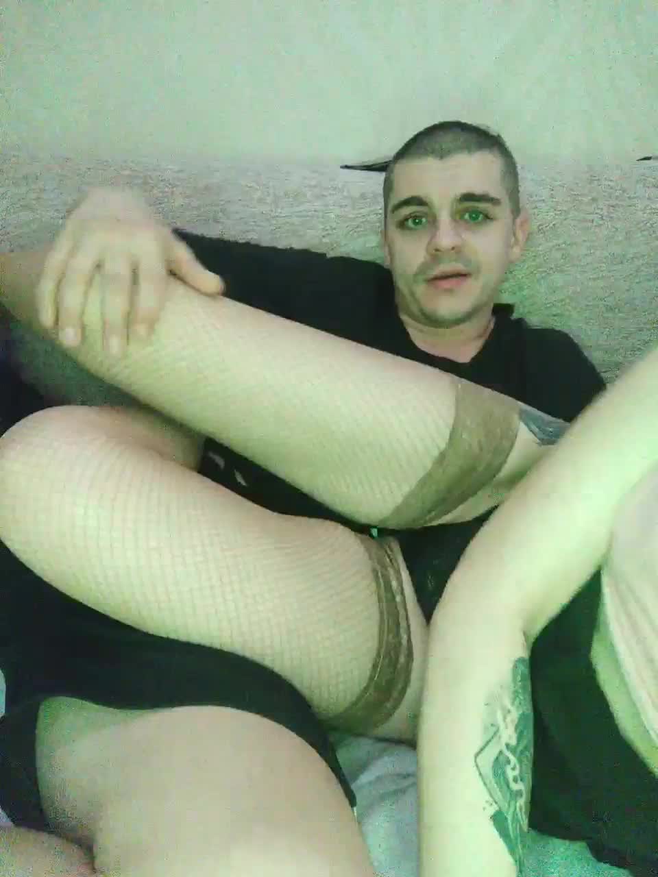 View or download file pabloandnusha on 2023-01-24 from bongacams