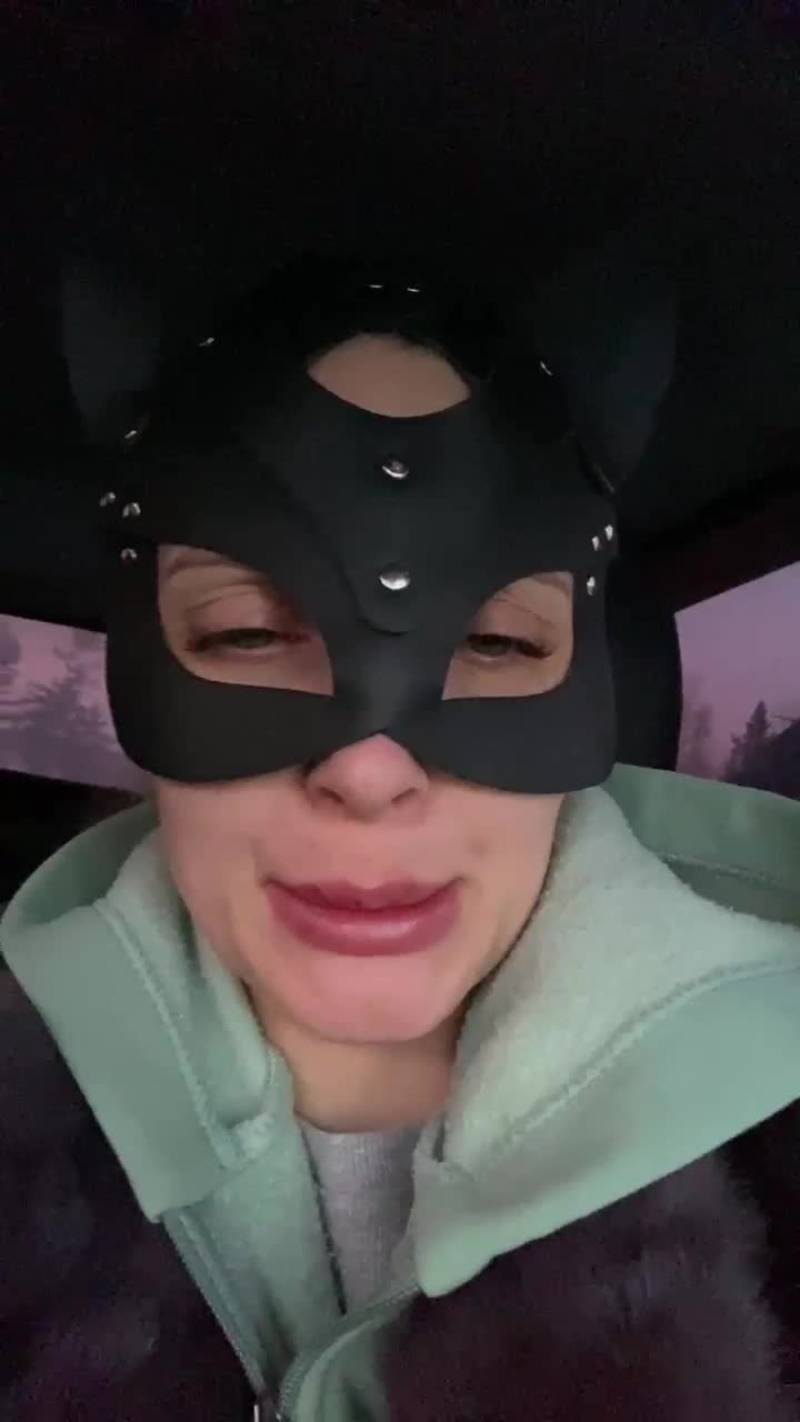 View or download file tchlen1 on 2023-01-26 from bongacams