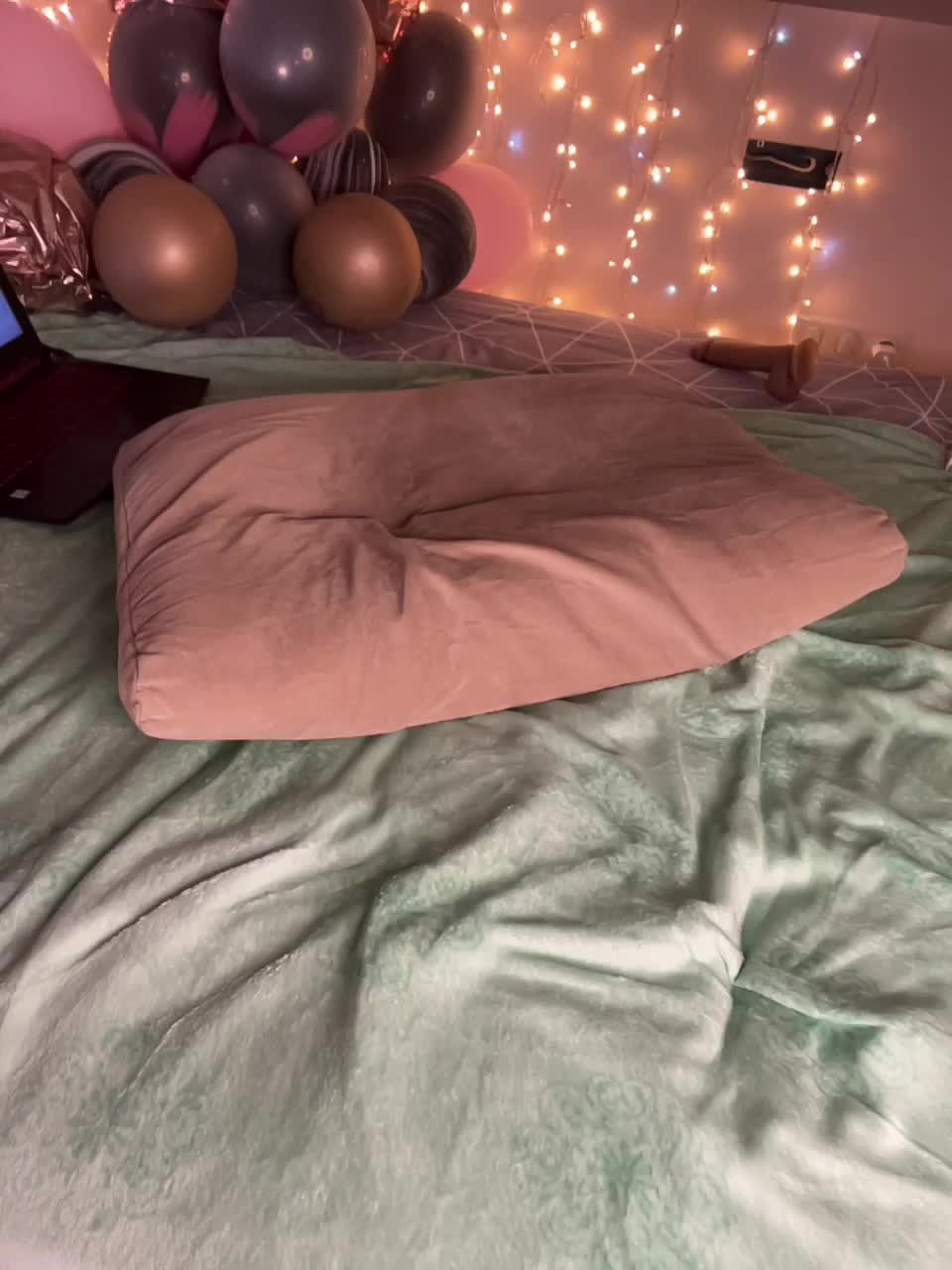 View or download file bloomjuliette on 2023-01-29 from bongacams