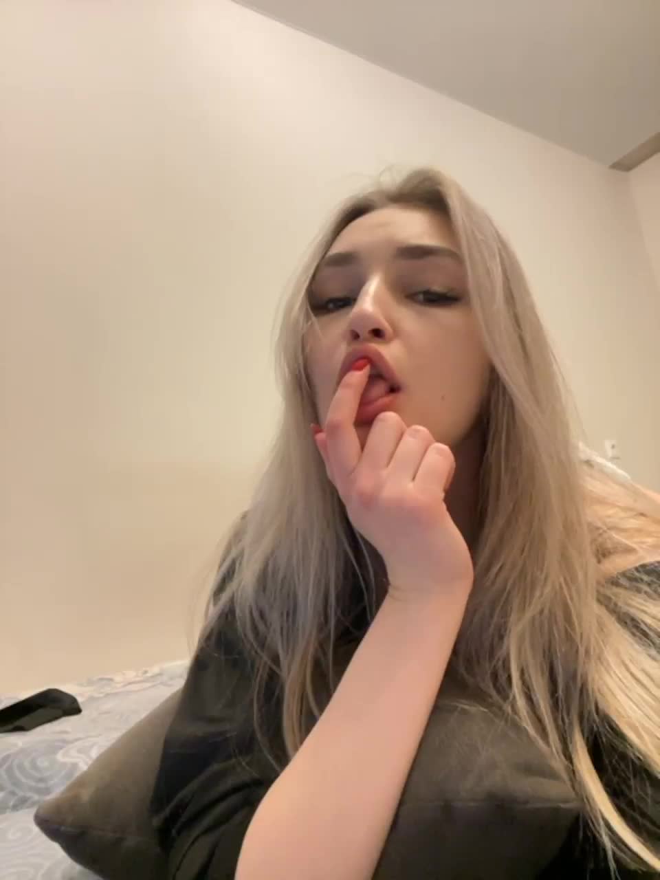 View or download file redkij_myau on 2023-01-29 from bongacams