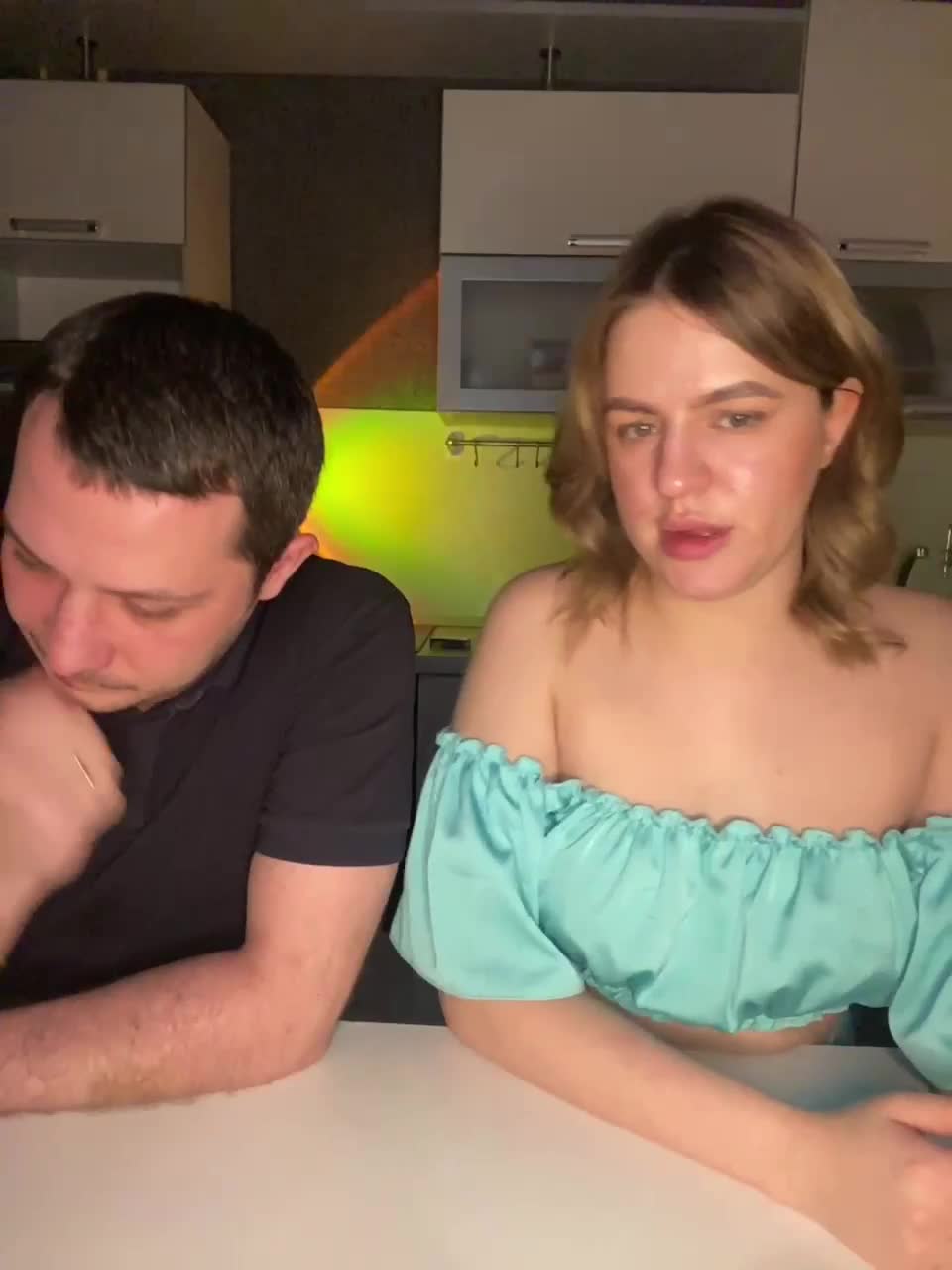 View or download file banana_peach on 2023-01-30 from bongacams