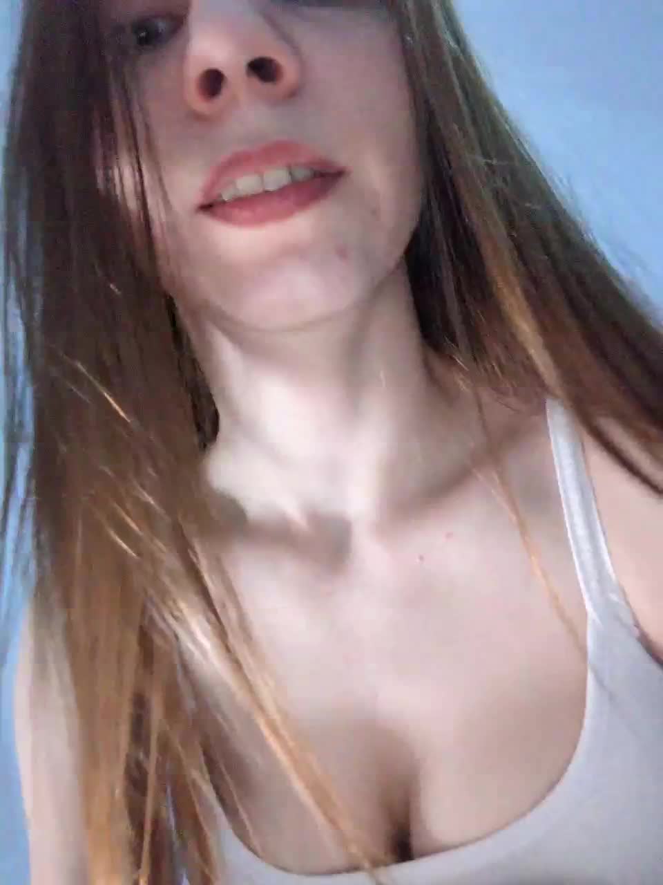 View or download file emilyev4ns on 2023-01-30 from bongacams