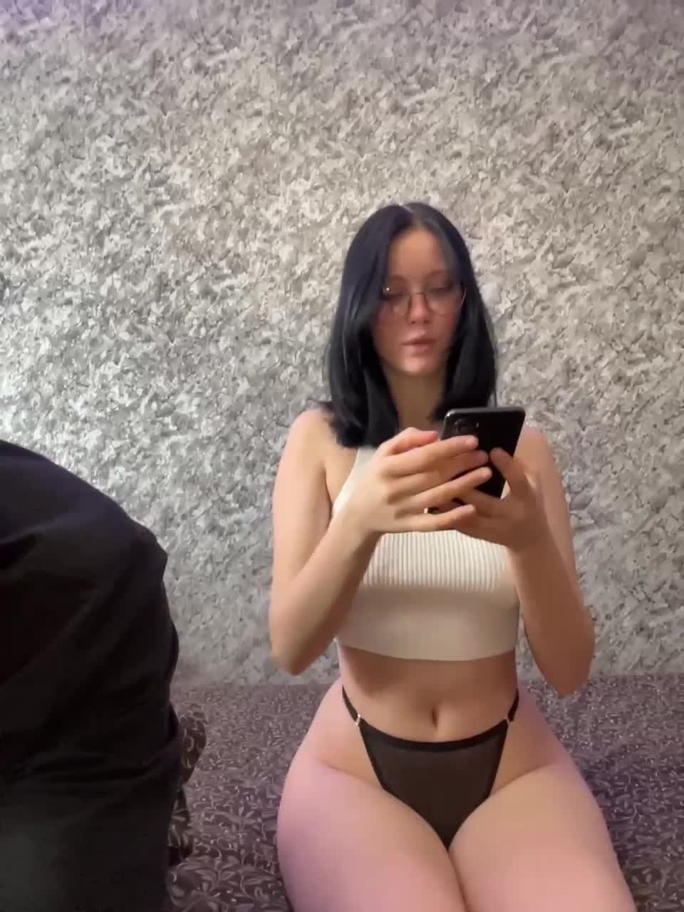 View or download file asunayri on 2023-02-01 from bongacams