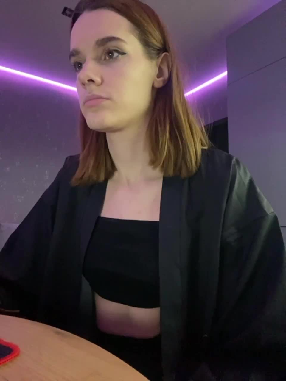 View or download file damkiky on 2023-02-01 from bongacams