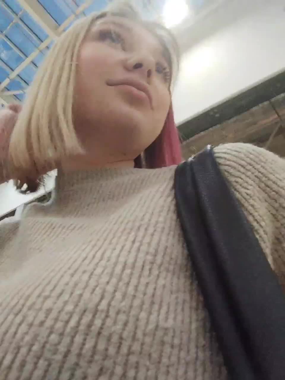 View or download file isabellast on 2023-02-01 from bongacams