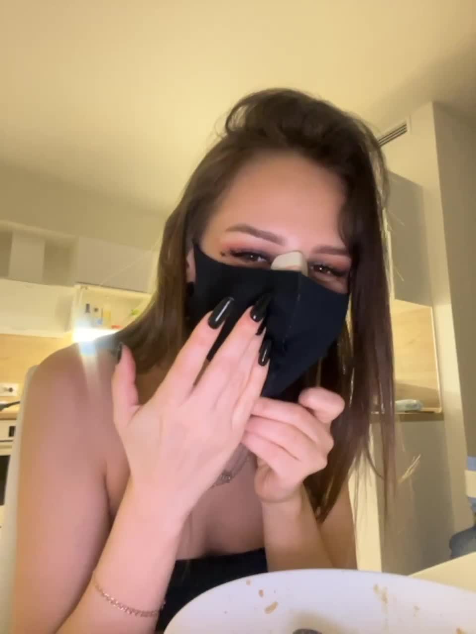 View or download file sinfultyan on 2023-02-02 from bongacams