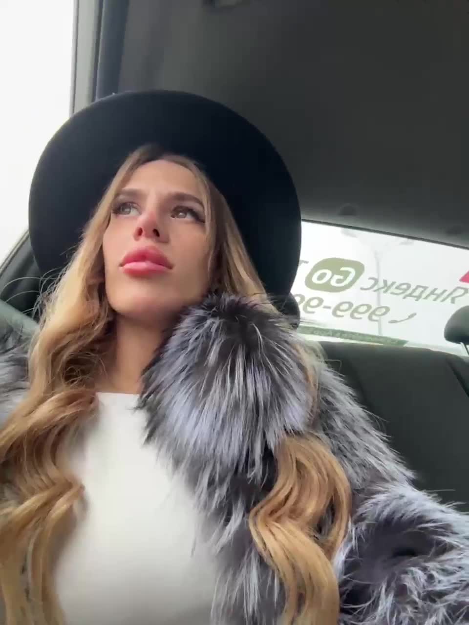 View or download file blondinochkaa on 2023-02-03 from Bongacams