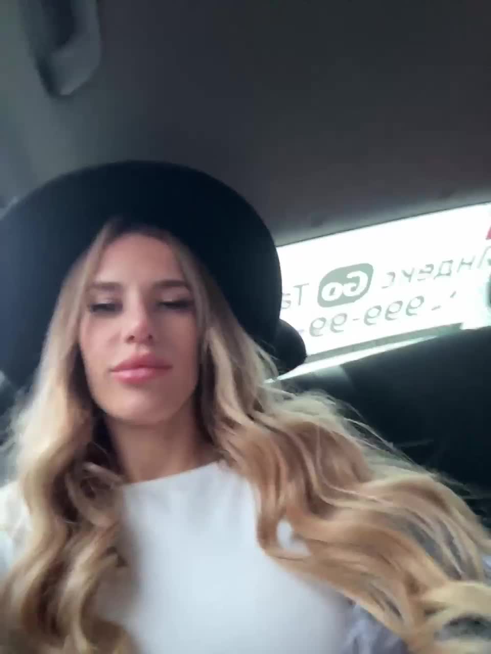 View or download file blondinochkaa on 2023-02-03 from Bongacams