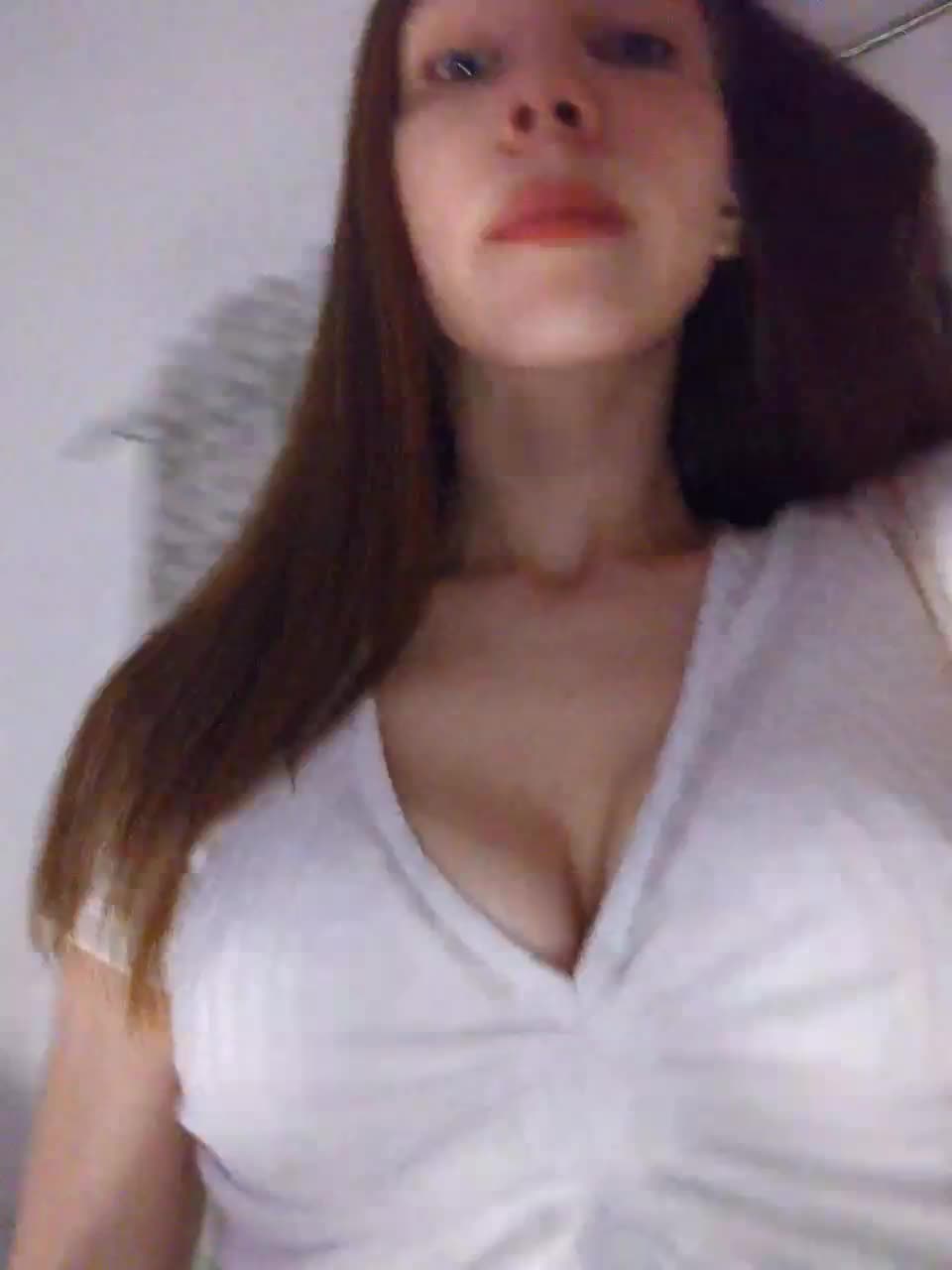 View or download file emilyev4ns on 2023-02-03 from bongacams