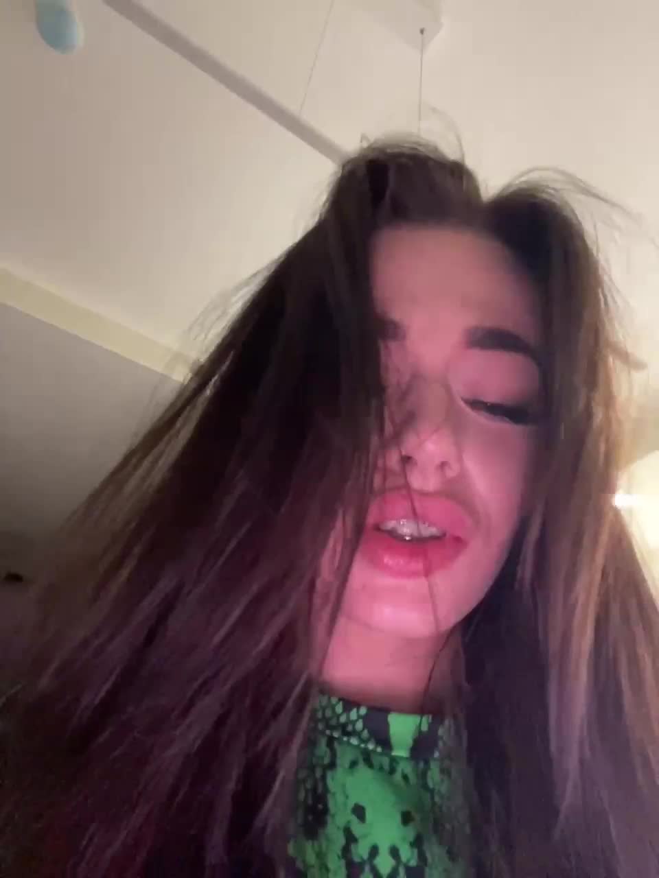 View or download file hotgirleva on 2023-02-03 from bongacams