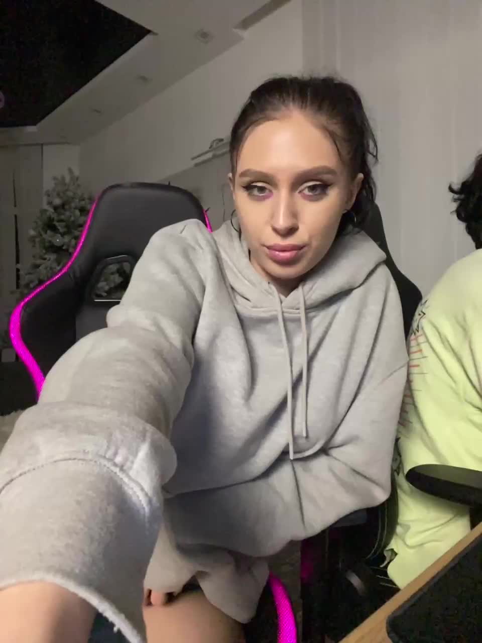 View or download file partynextnext on 2023-02-03 from bongacams