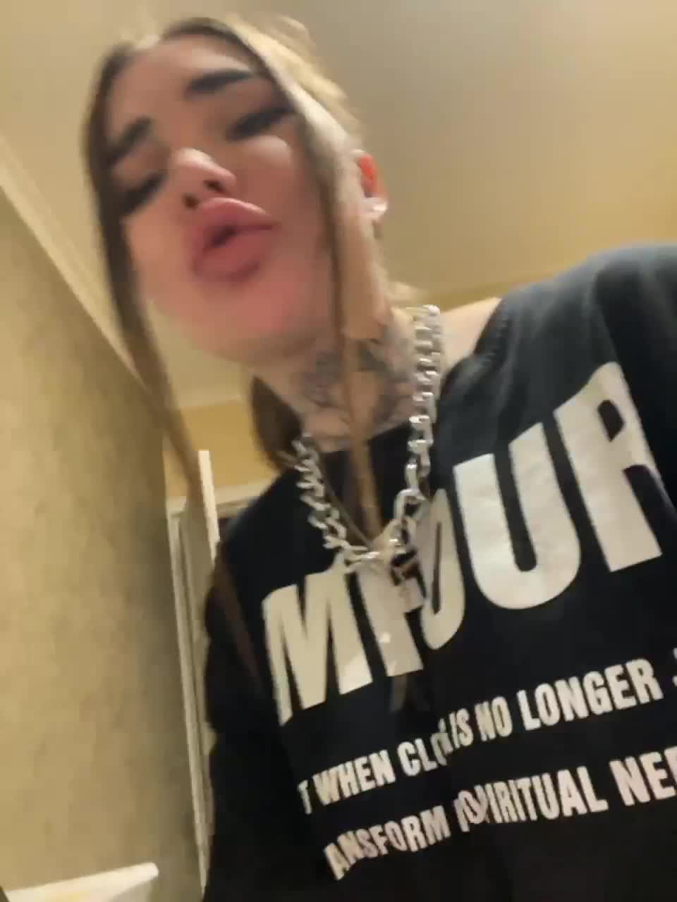 View or download file duostars1 on 2023-02-04 from bongacams