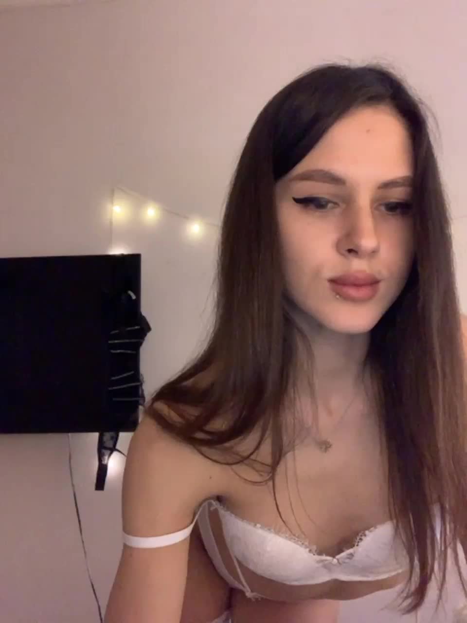 View or download file shawty420 on 2023-02-08 from bongacams