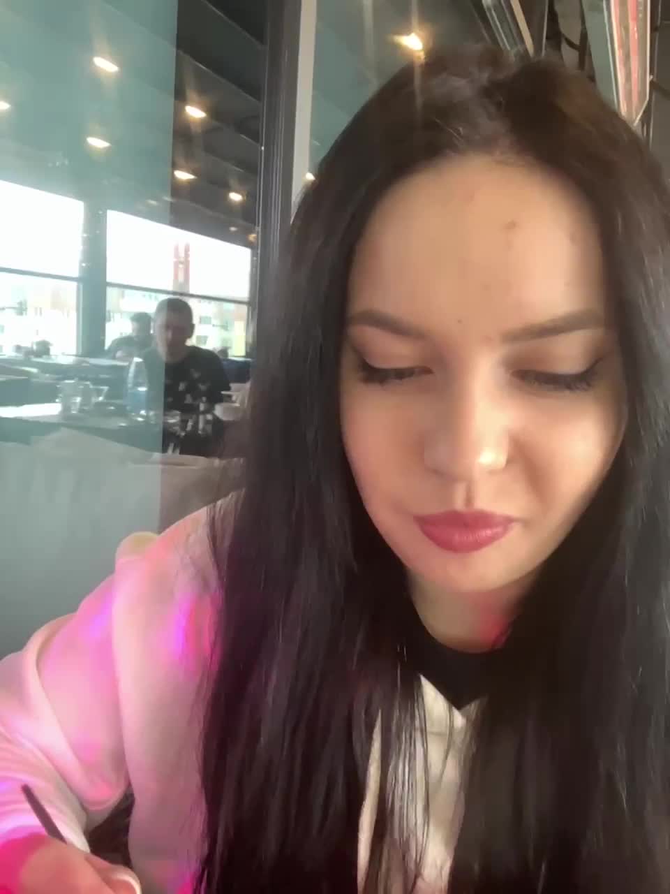 View or download file _louise_ on 2023-02-10 from bongacams