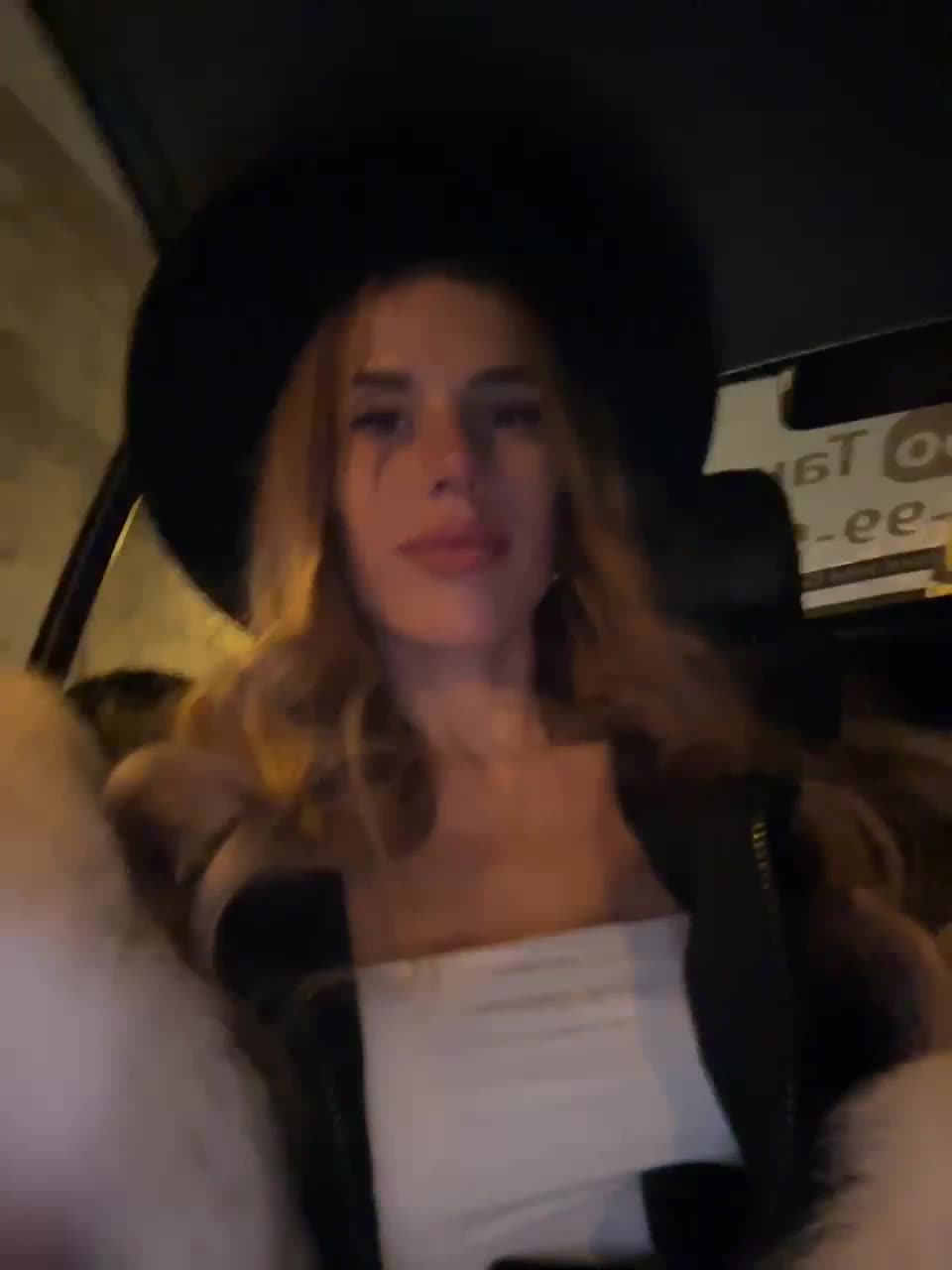 View or download file blondinochkaa on 2023-02-10 from bongacams