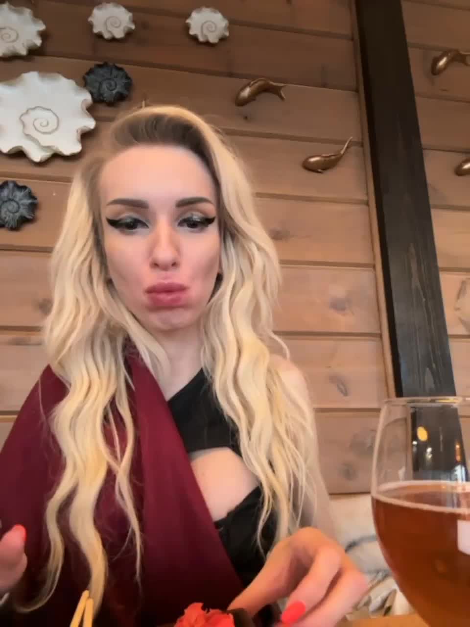 View or download file goldpussy69 on 2023-02-10 from bongacams