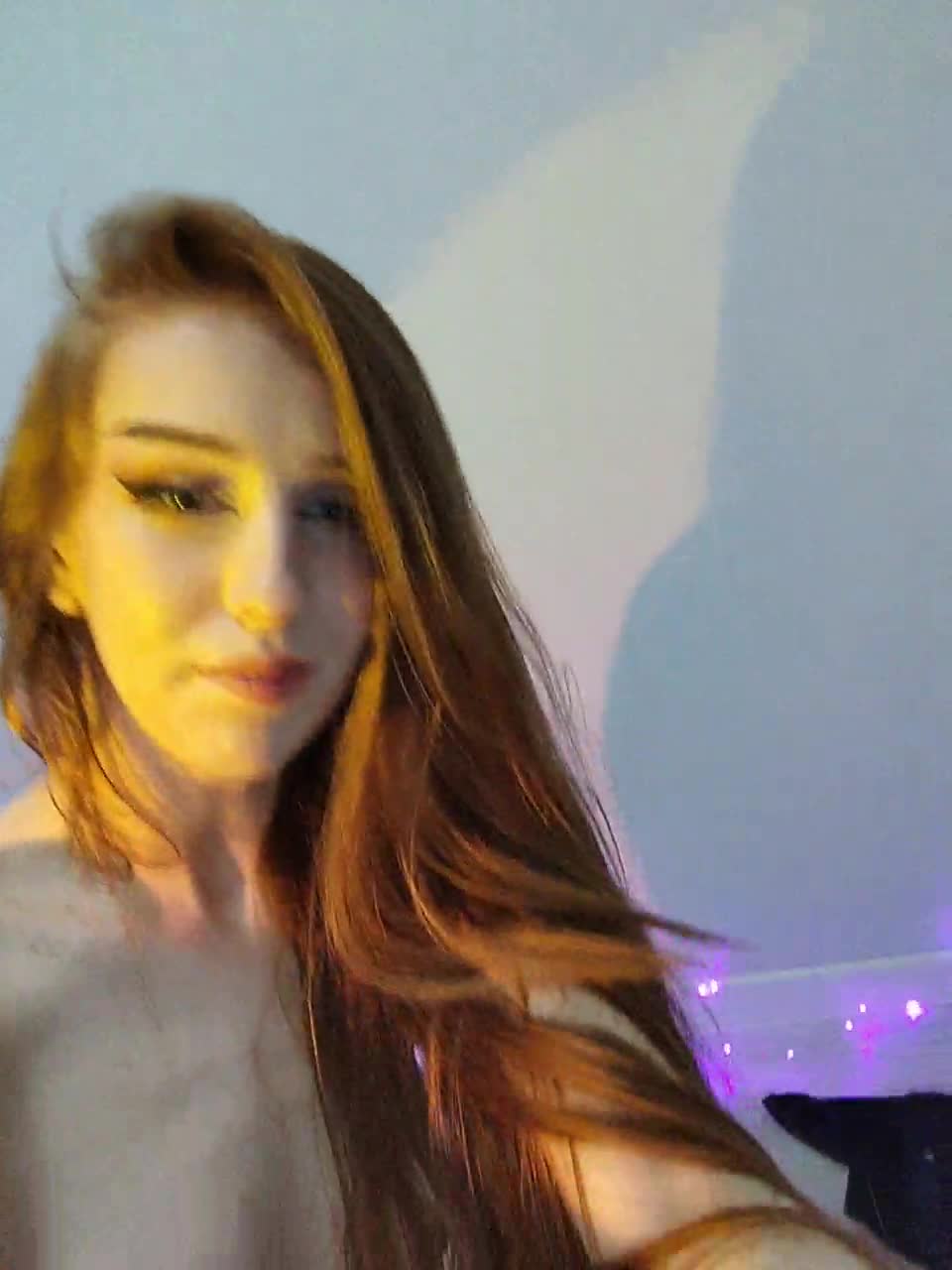 View or download file viktorialeoan on 2023-02-11 from bongacams