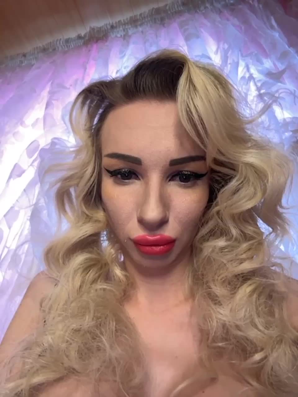 View or download file goldpussy69 on 2023-02-13 from bongacams