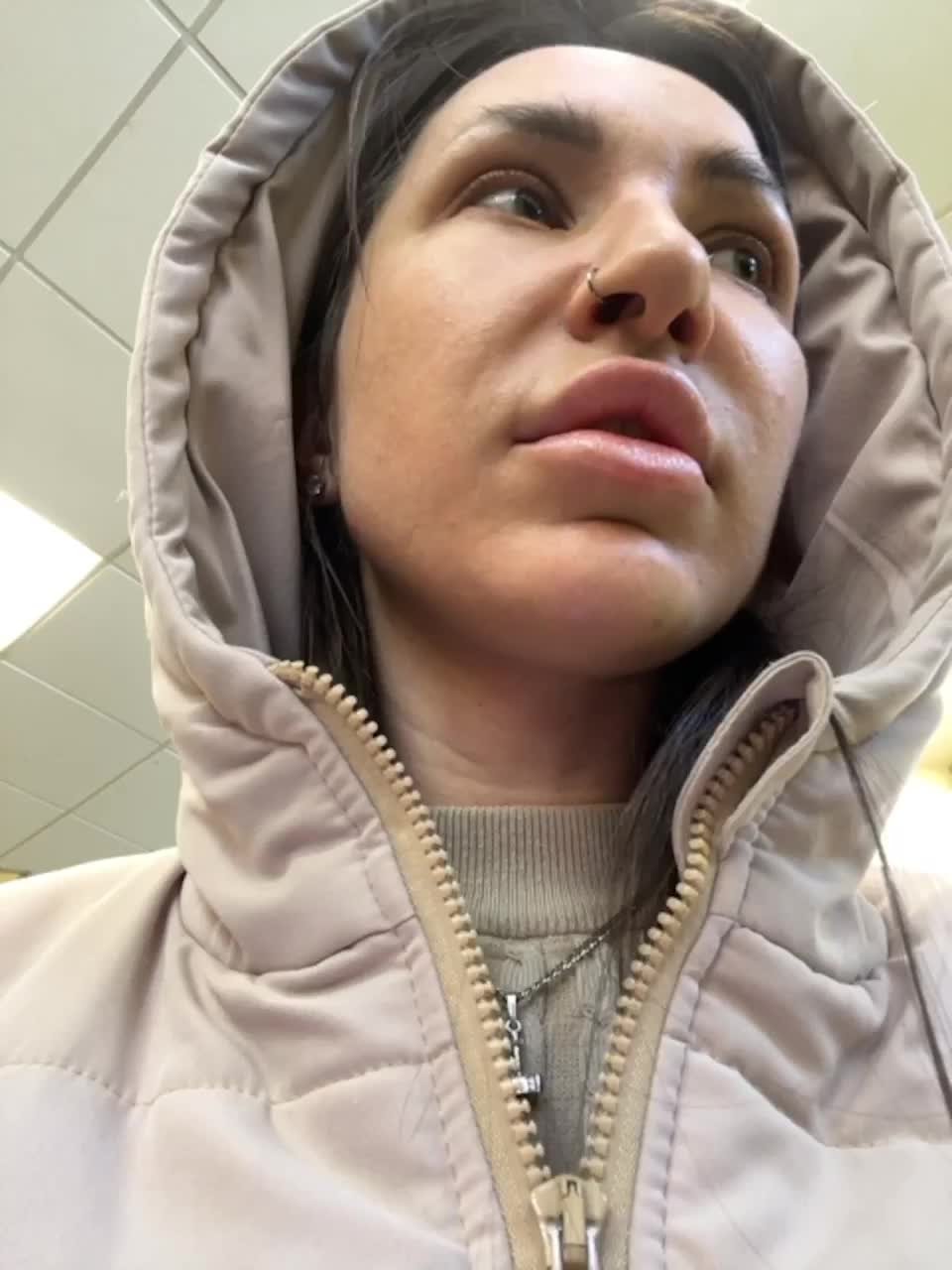 View or download file _ann_ on 2023-02-15 from bongacams