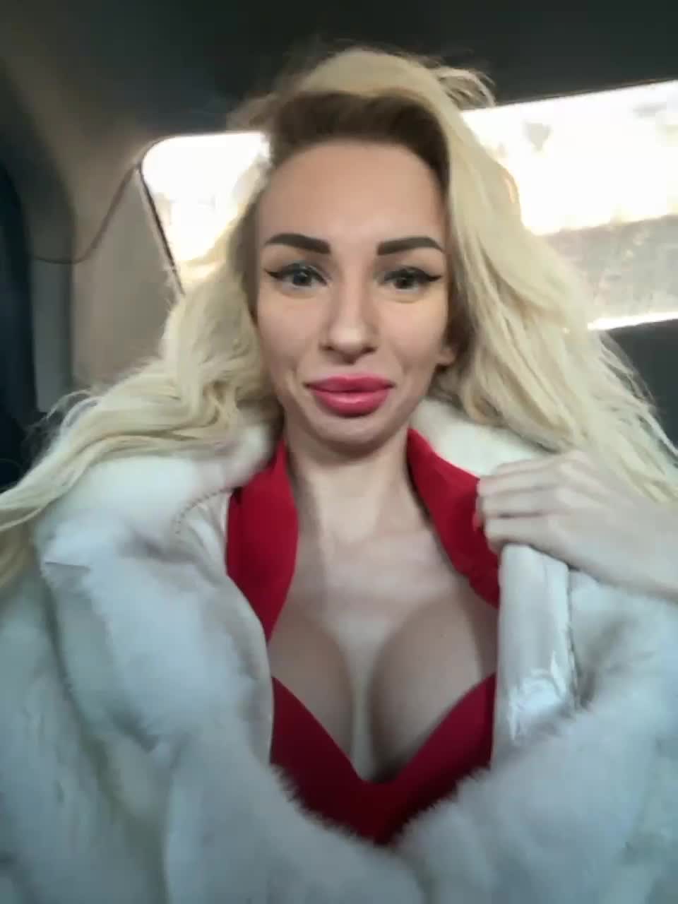 View or download file goldpussy69 on 2023-02-17 from bongacams