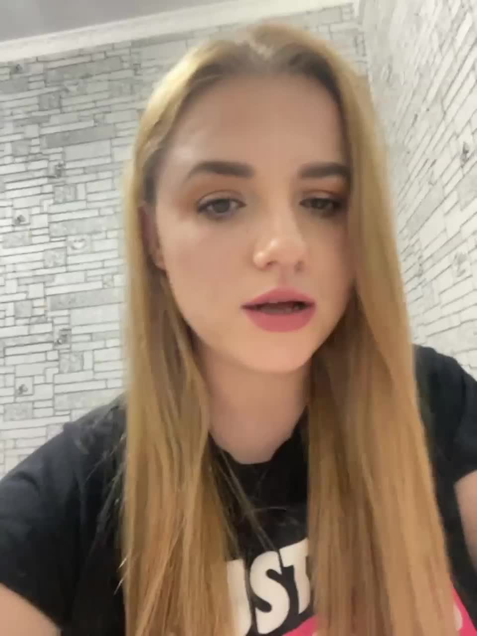 View or download file butterflysay on 2023-02-18 from bongacams